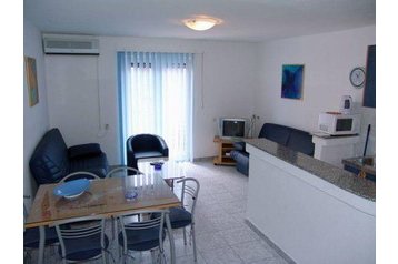 Частен дом Makarska 3